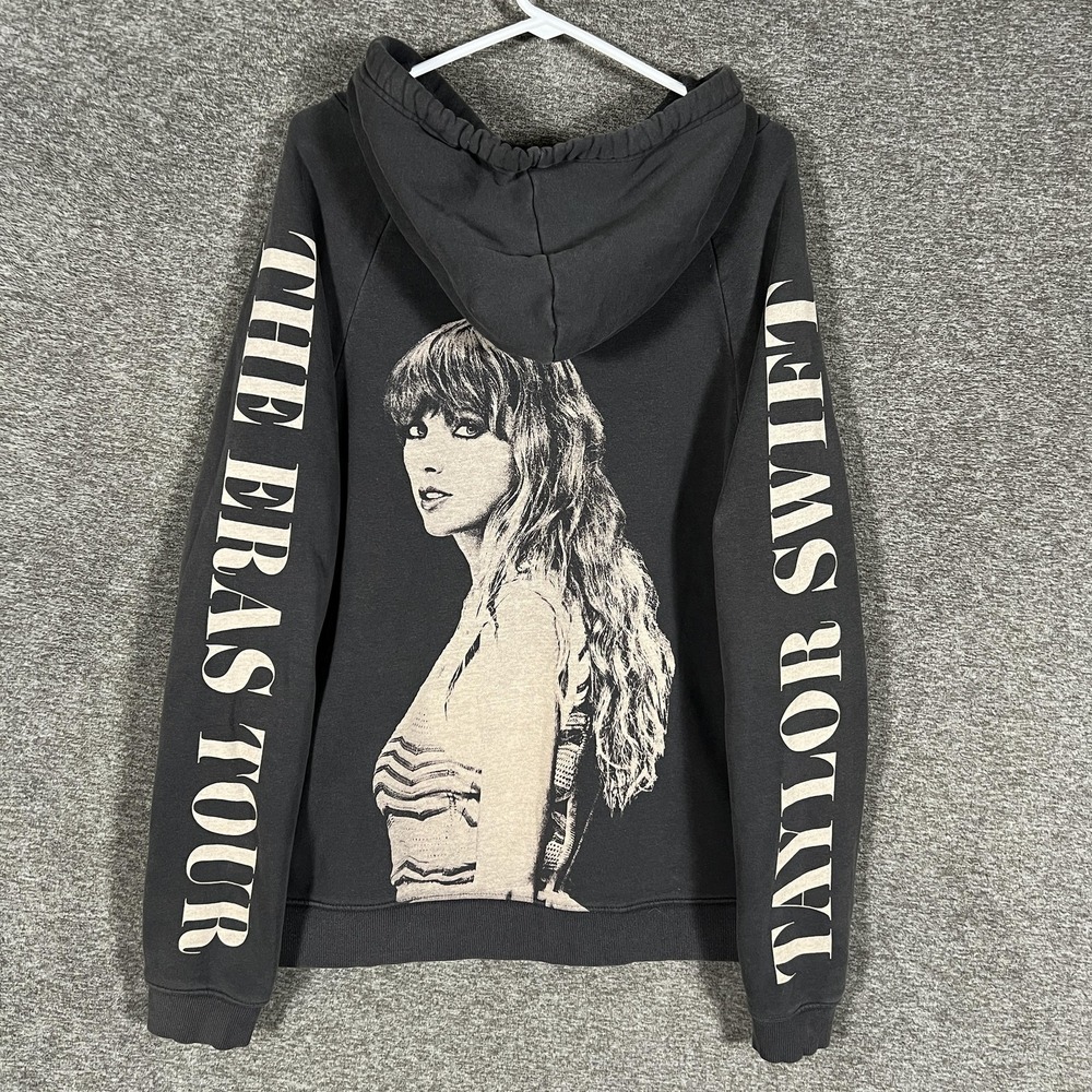 Taylor‎ Swift Hoodie Womens Large Gray Fleece Graphic Pullover The Eras Tour